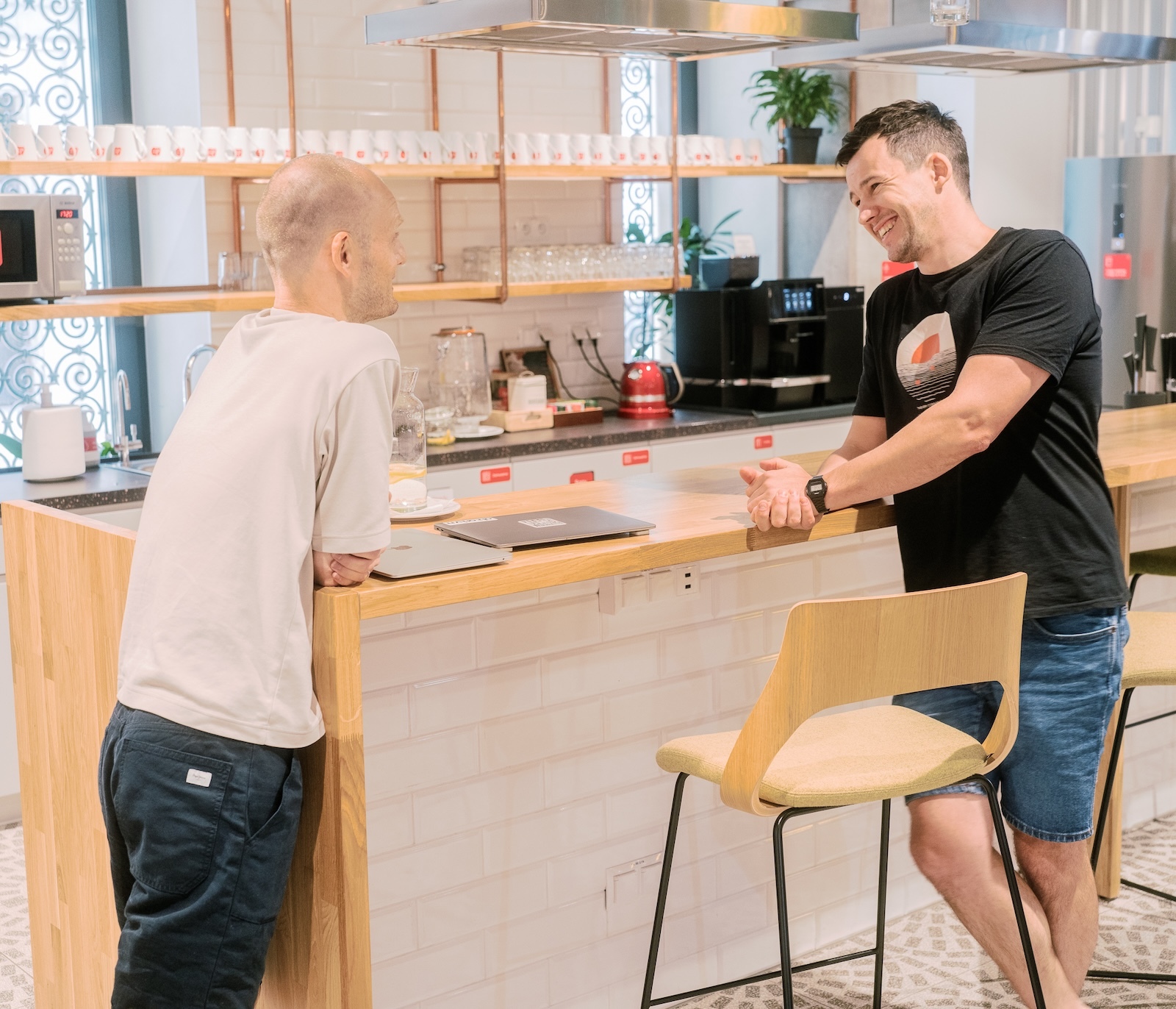 Draivn office moment